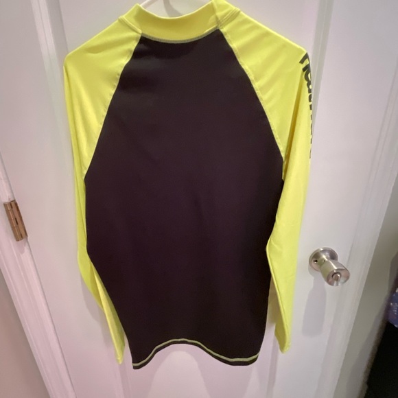 MENS RASHGUARD - Picture 2 of 3